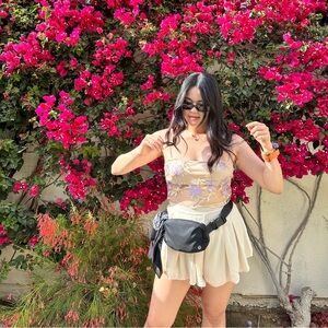 Lucy in the sky set (festival)